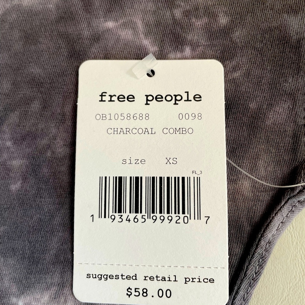 We The Free by Free People tie-dyed oversized tee Size XS Color Charcoal  Combo - Picture 6 of 8